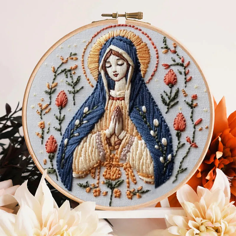 Punch Embroidery Kit - Graceful Mary