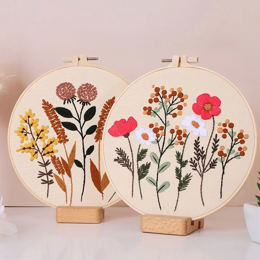 Embroidery Kit Field Bloom Collection