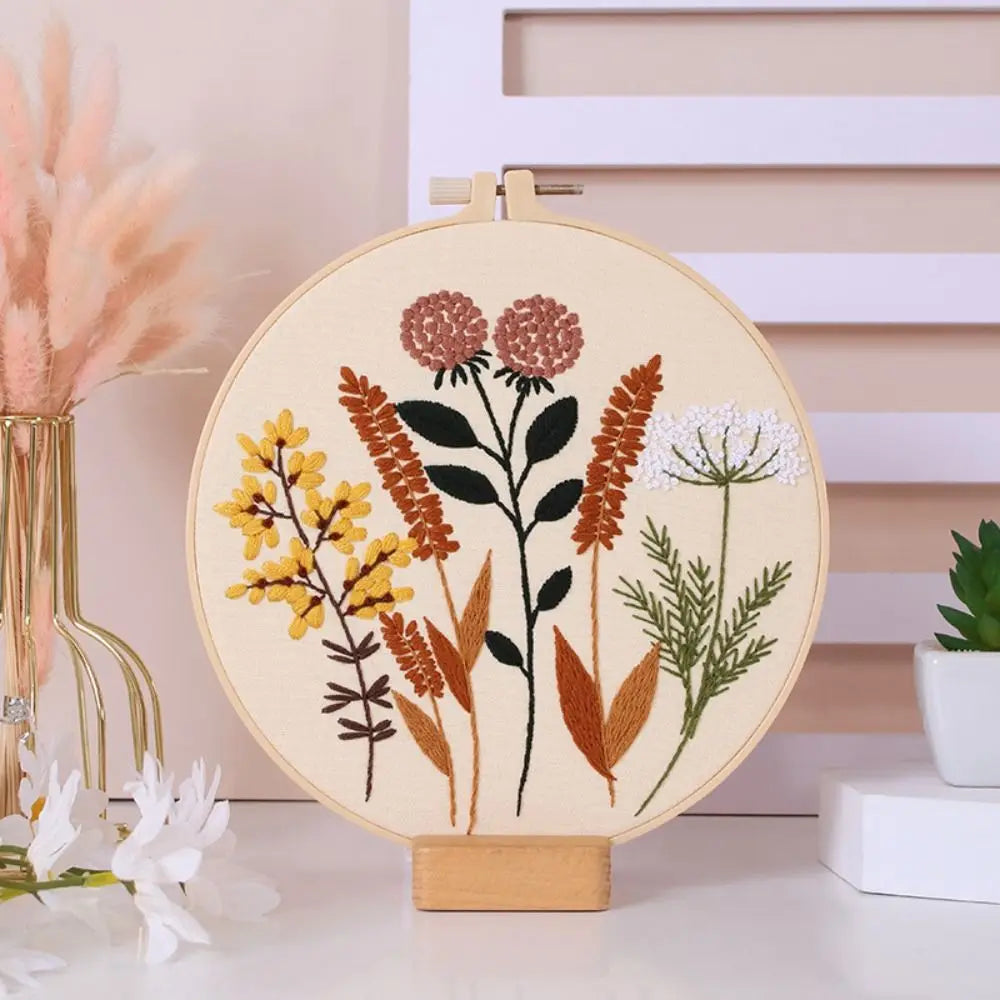 Embroidery Kit Field Bloom Collection